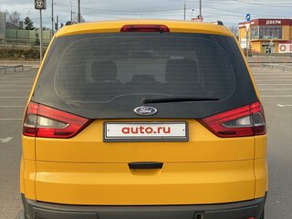 2013 Ford Galaxy II Рестайлинг, жёлтый, 800000 рублей, вид 5