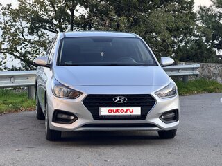 2018 Hyundai Solaris II, серебристый, 1500000 рублей, вид 3