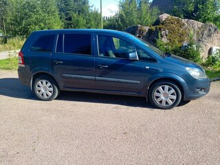 2011 Opel Zafira B Рестайлинг, синий, 600000 рублей, вид 4
