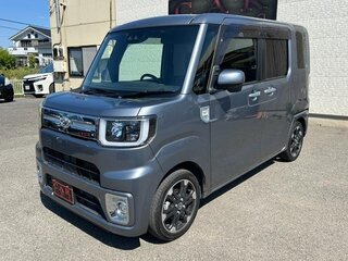 2022 Toyota Pixis Mega, серый, 750000 рублей, вид 3