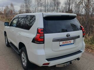2022 Toyota Land Cruiser Prado 150 Series Рестайлинг 3, белый, 7200000 рублей, вид 5