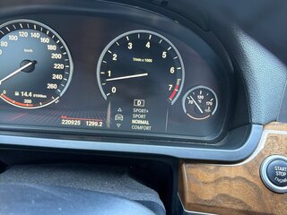 2010 BMW 7 серии 750i xDrive V (F01/F02/F04), чёрный, 1500000 рублей, вид 4