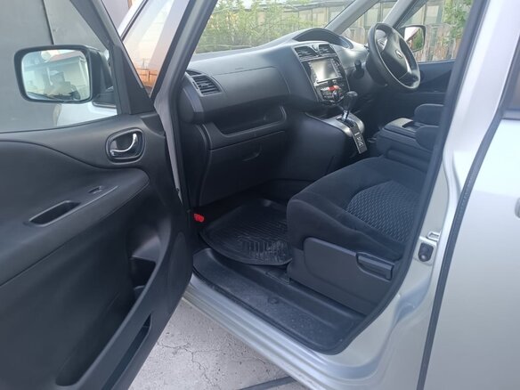 2010 Nissan Serena IV (C26), серый, 1340000 рублей - вид 6