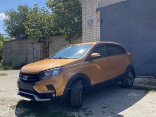 2018 Lada (ВАЗ) XRAY Cross I, золотистый, 880000 рублей, вид 1