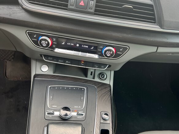 2019 Audi Q5 45 TFSI II (FY), синий, 2800000 рублей - вид 27