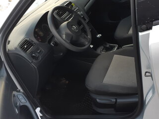 2010 Volkswagen Polo V, серебристый, 520000 рублей, вид 4