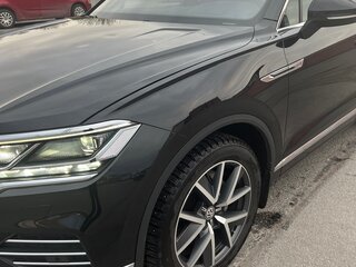 2020 Volkswagen Touareg III, чёрный, 5200000 рублей, вид 5