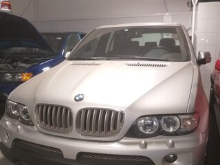 2002 BMW X5 4.4i I (E53), серебристый, 2500000 рублей, вид 2
