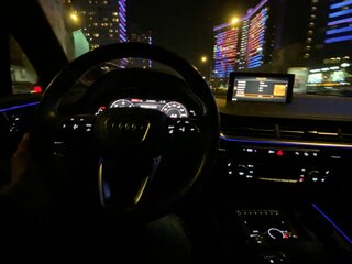 2018 Audi Q7 II (4M), чёрный, 4100000 рублей, вид 4