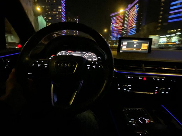 2018 Audi Q7 II (4M), чёрный, 3500000 рублей - вид 3