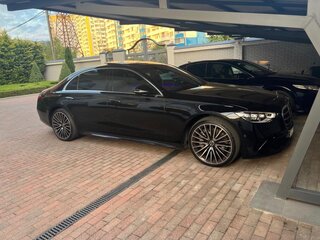 2021 Mercedes-Benz S-Класс 350 d Long 4MATIC VII (W223), чёрный, 10000000 рублей, вид 4