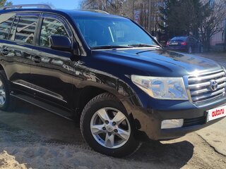 2011 Toyota Land Cruiser 200 Series, чёрный, 4300000 рублей, вид 1