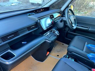 2017 Honda Stepwgn Spada V Рестайлинг, белый, 2800000 рублей, вид 5