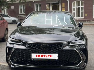 2022 Toyota Avalon V, чёрный, 4550000 рублей, вид 1