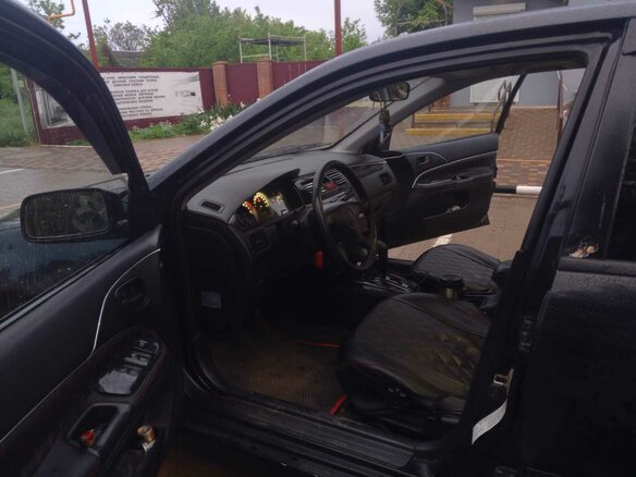 2005 Mitsubishi Lancer IX, чёрный, 450000 рублей - вид 6