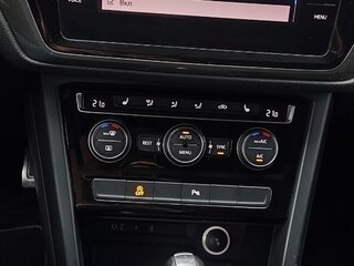 2018 Volkswagen Touran II, чёрный, 1400000 рублей, вид 5