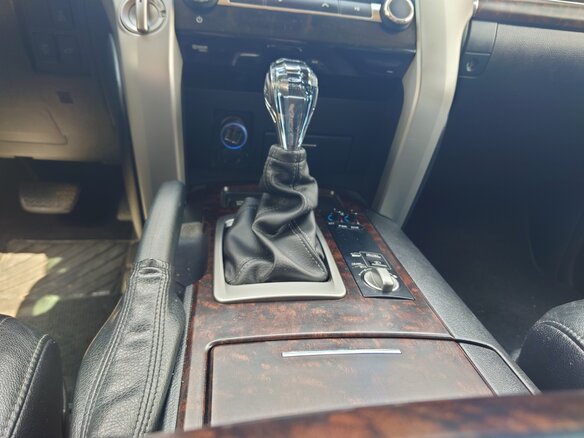 2012 Toyota Land Cruiser 200 Series Рестайлинг 1, серый, 3200000 рублей - вид 17