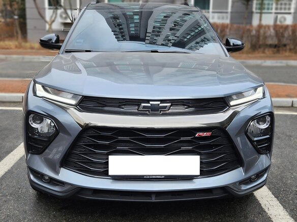 2022 Chevrolet TrailBlazer III, серый, 1920000 рублей - вид 1