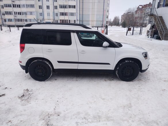 2017 Skoda Yeti I Рестайлинг, белый, 1300000 рублей - вид 3