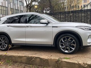 2019 Infiniti QX50 II, серебристый, 3050000 рублей, вид 1