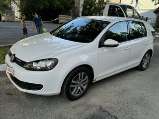 2012 Volkswagen Golf VI, белый, 850000 рублей, вид 1