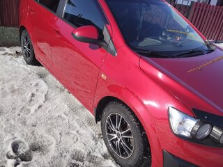 2012 Chevrolet Aveo II, красный, 900000 рублей, вид 4