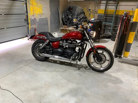 2012 Triumph Speedmaster, красный, 620000 рублей, вид 3