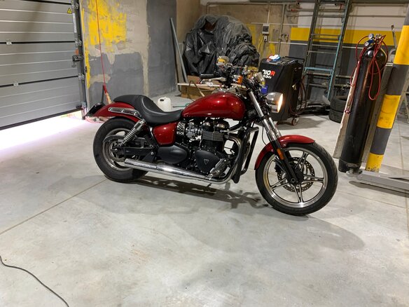2012 Triumph Speedmaster, красный, 620000 рублей - вид 2