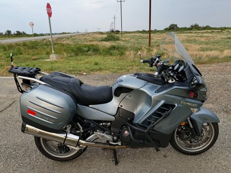 2008 Kawasaki GTR 1400 (Concours 14), серый, 670000 рублей, вид 2