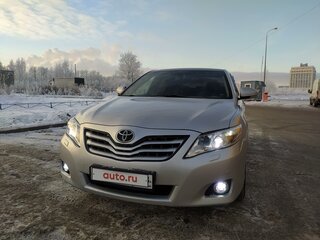 2009 Toyota Camry VI (XV40) Рестайлинг, серебристый, 1200000 рублей, вид 1