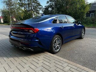 2021 Kia K5 III, синий, 2500000 рублей, вид 5
