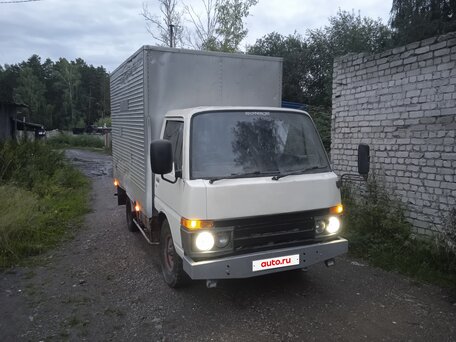 1989 Nissan Atlas, белый, 600000 рублей, вид 5