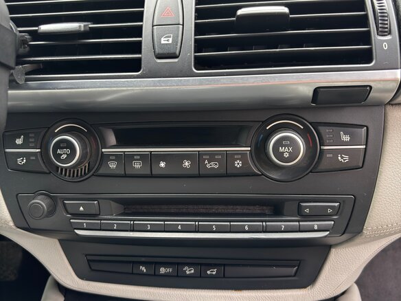 2010 BMW X5 M I (E70), синий, 1900000 рублей - вид 22