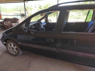 2002 Opel Zafira A, чёрный, 480000 рублей, вид 3