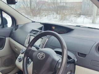 2009 Toyota Passo Sette, серый, 880000 рублей, вид 5