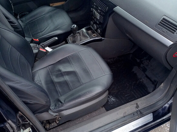 2010 Opel Astra H Рестайлинг, чёрный, 650000 рублей - вид 5