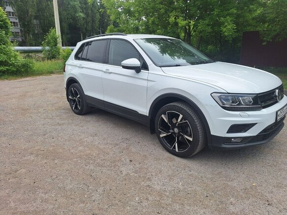 2019 Volkswagen Tiguan II, белый, 2070000 рублей - вид 1