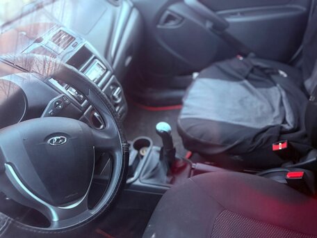 2023 LADA (ВАЗ) Granta, белый, 1100000 рублей, вид 2
