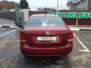 2011 Volkswagen Polo V, красный, 980000 рублей, вид 3