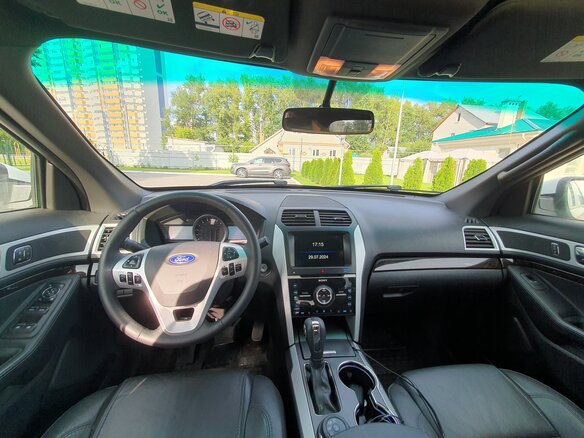 2015 Ford Explorer V, белый, 2250000 рублей - вид 10