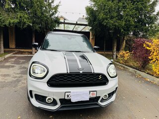 2021 Mini Countryman Cooper S E II Рестайлинг, серебристый, 5100000 рублей, вид 4
