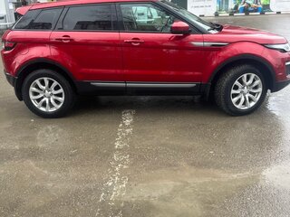 2018 Land Rover Range Rover Evoque I Рестайлинг, красный, 2900000 рублей, вид 3
