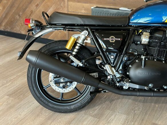 2025 Royal Enfield Interceptor 650, синий, 703000 рублей - вид 6