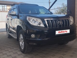 2010 Toyota Land Cruiser Prado 150 Series, чёрный, 3300000 рублей, вид 3