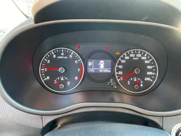 2017 Kia Picanto X-Line III, белый - вид 9