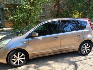 2010 Nissan Note I Рестайлинг, коричневый, 830000 рублей, вид 4