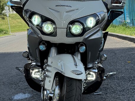 2012 Honda GL 1800 Gold Wing, белый, 3300000 рублей, вид 4