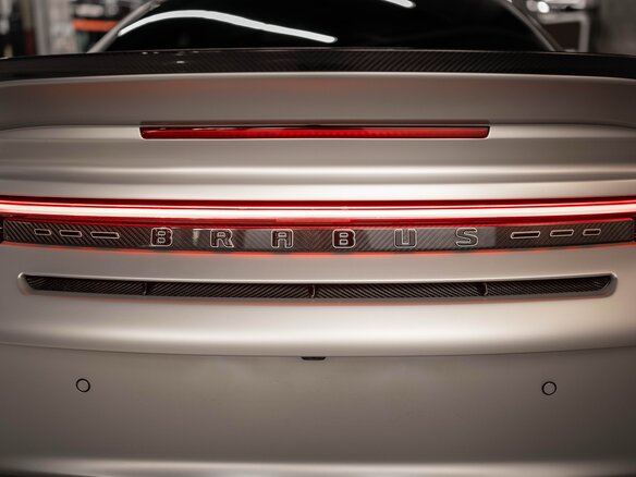 2023 Porsche 911 Brabus 900 Rocket R VIII (992), серебристый - вид 29