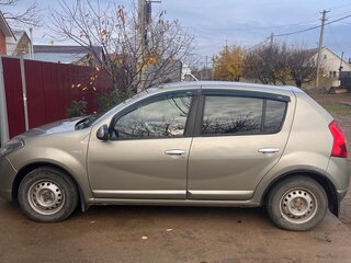 2011 Renault Sandero I, бежевый, 530000 рублей, вид 3