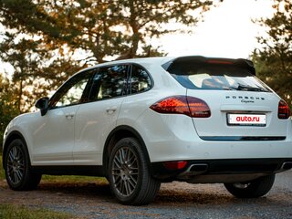 2011 Porsche Cayenne Diesel II (958), белый, 2490000 рублей, вид 4